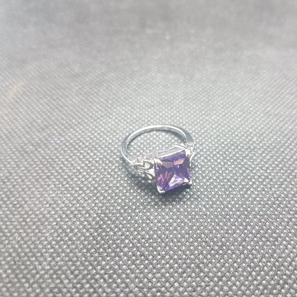 Hidden Gems "Amethyst" Ring - Picture 7 of 9